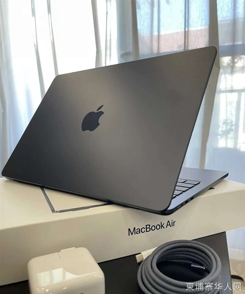 MacBook Air（M2芯片机型）笔记本